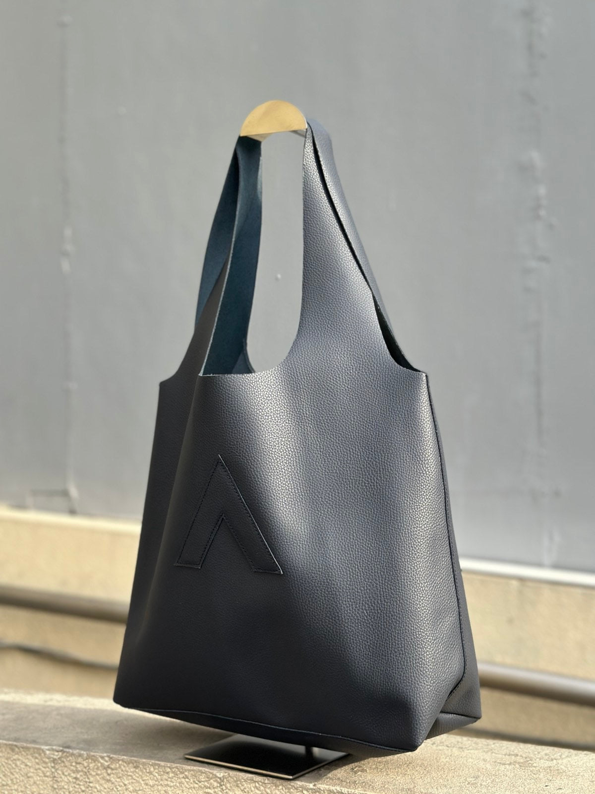 Arch Sack Genuine Leather Tote - Navy