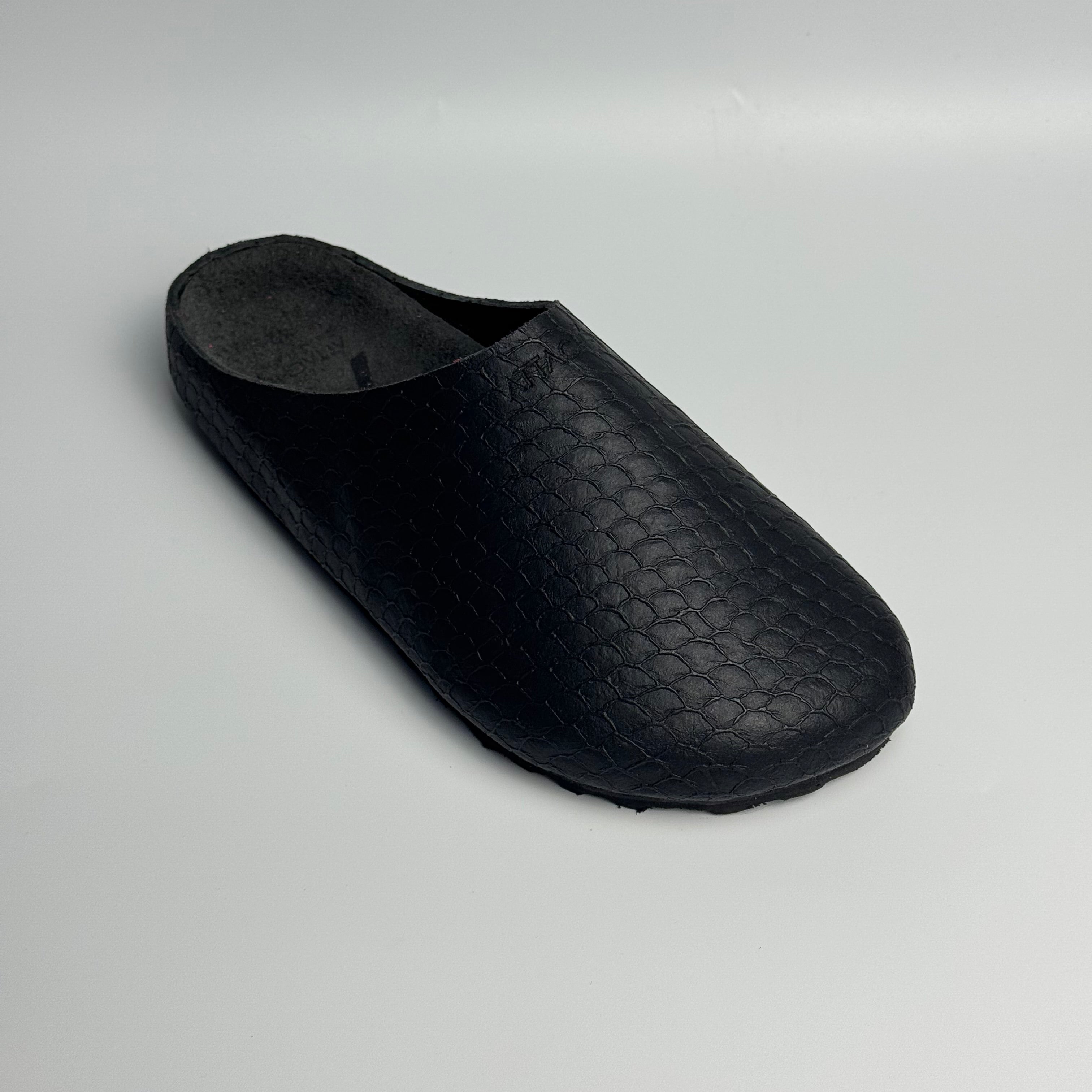Mule “Black Arowana” Limited Ed