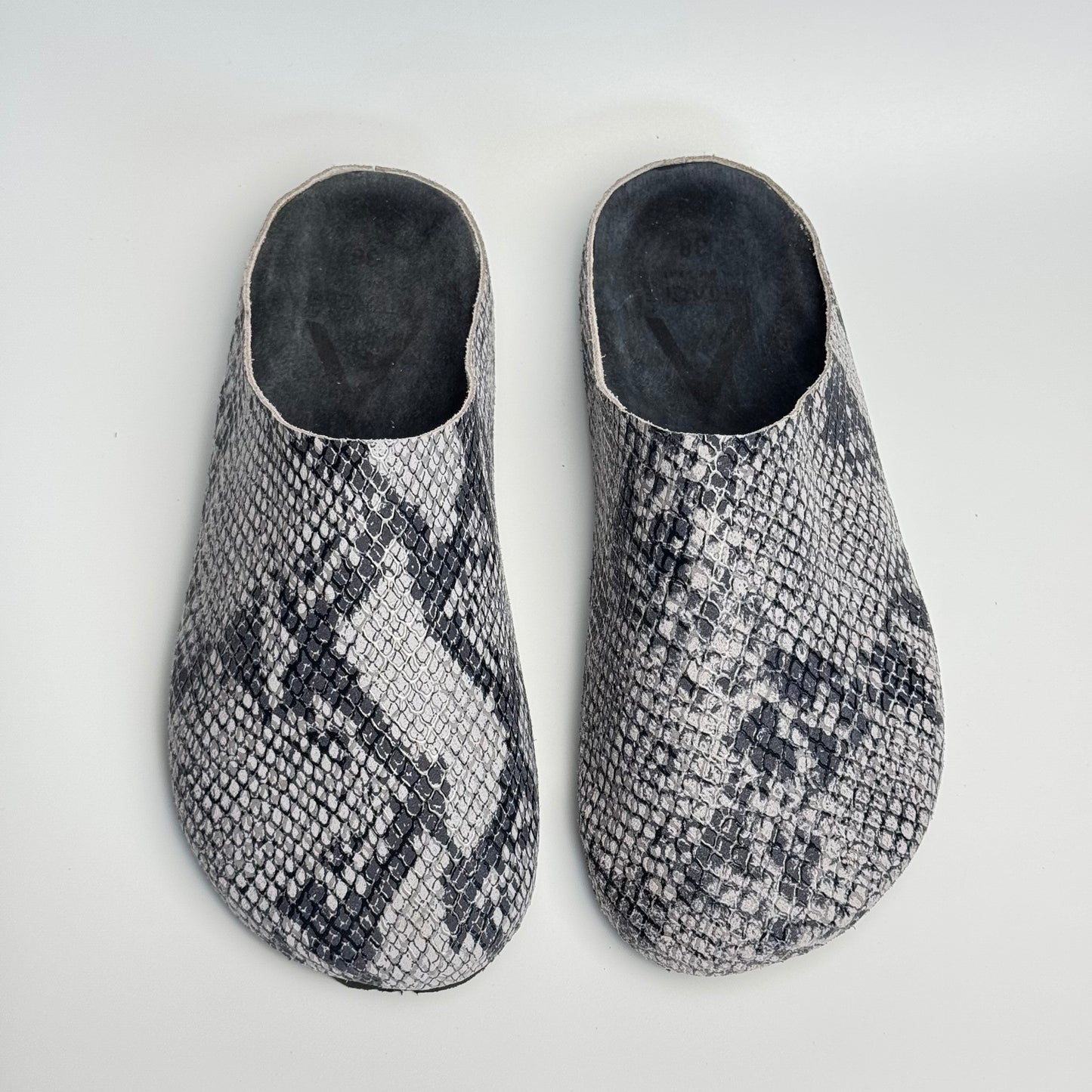 Mule “Snakeskin Phyton” Limited Ed