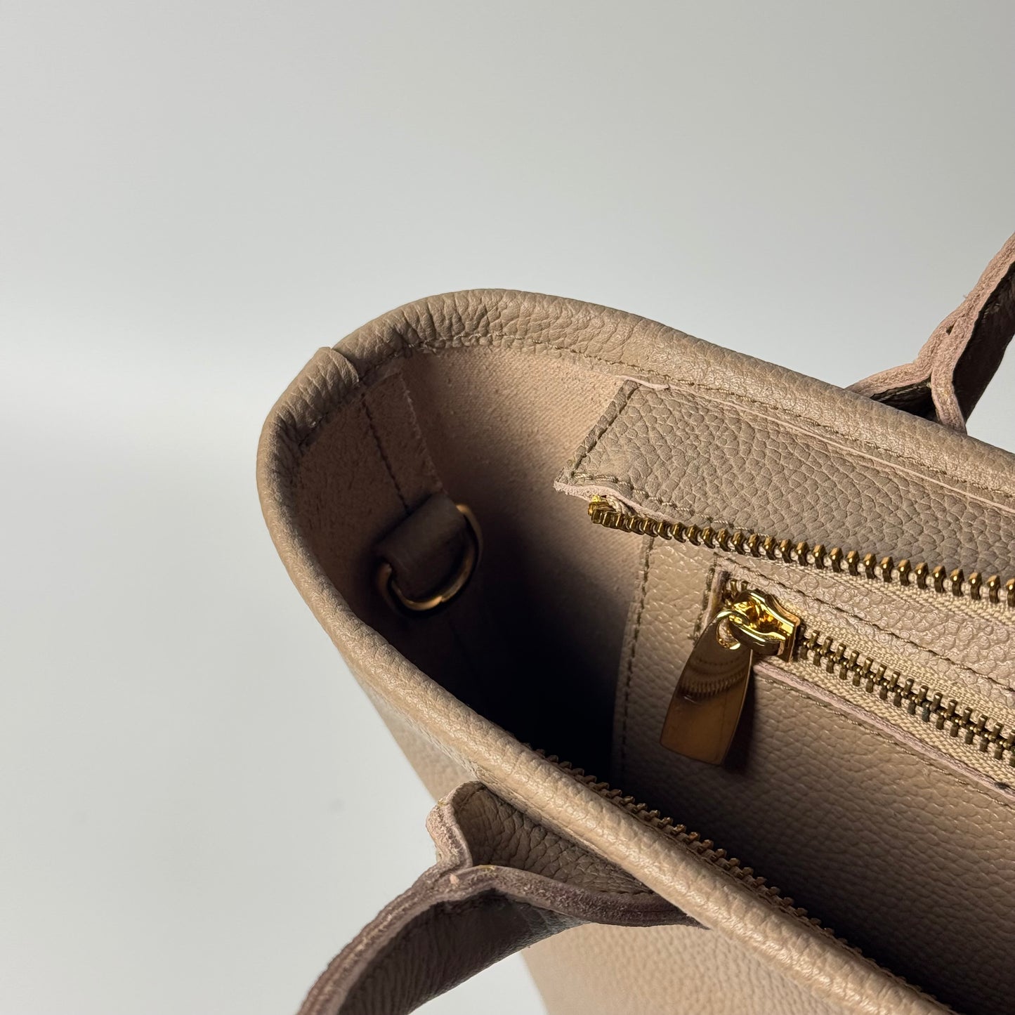P-TOTE Full Grain Calf Leather (Petite Tote) in Beige