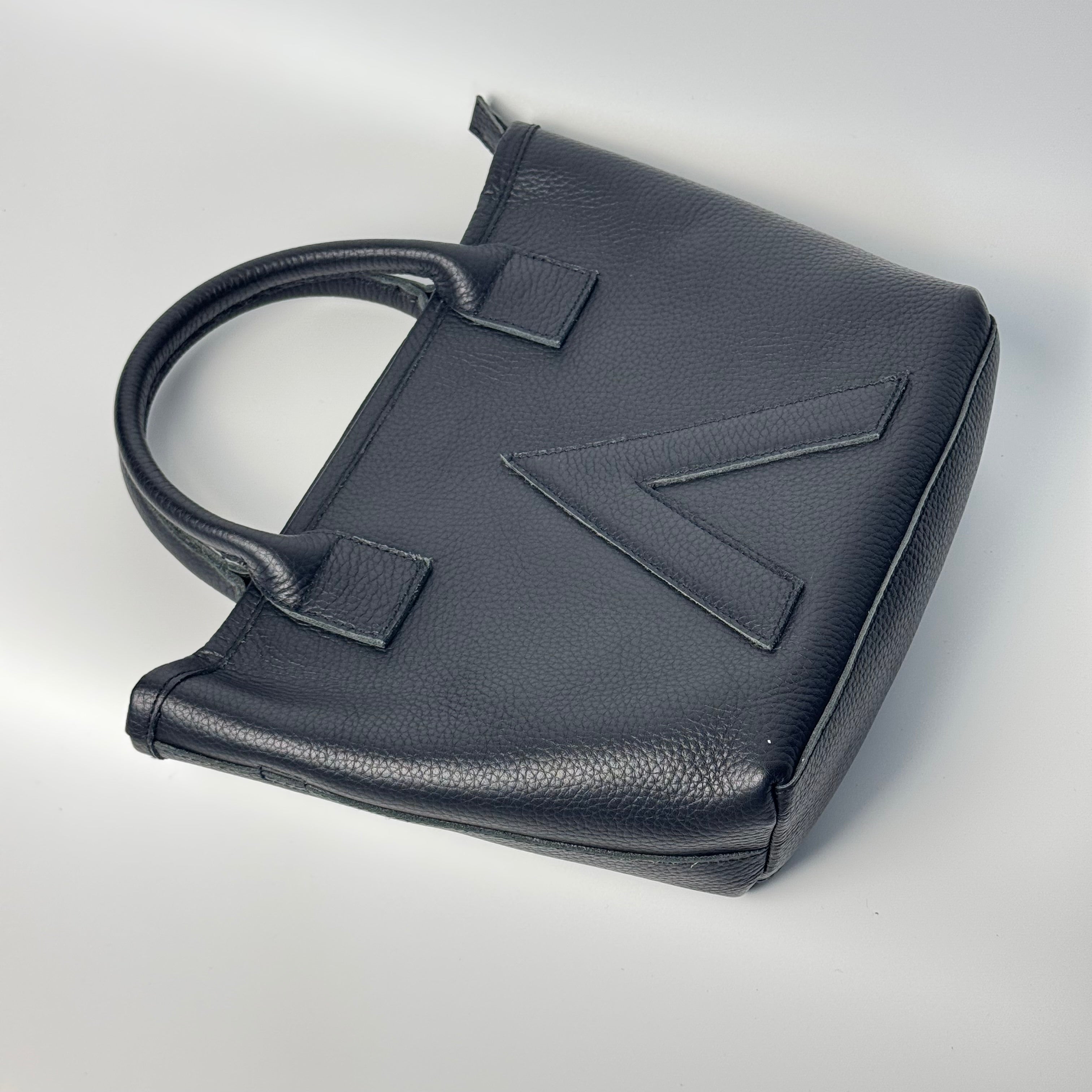 P-TOTE Full Grain Calf Leather (Petite Tote) in Black