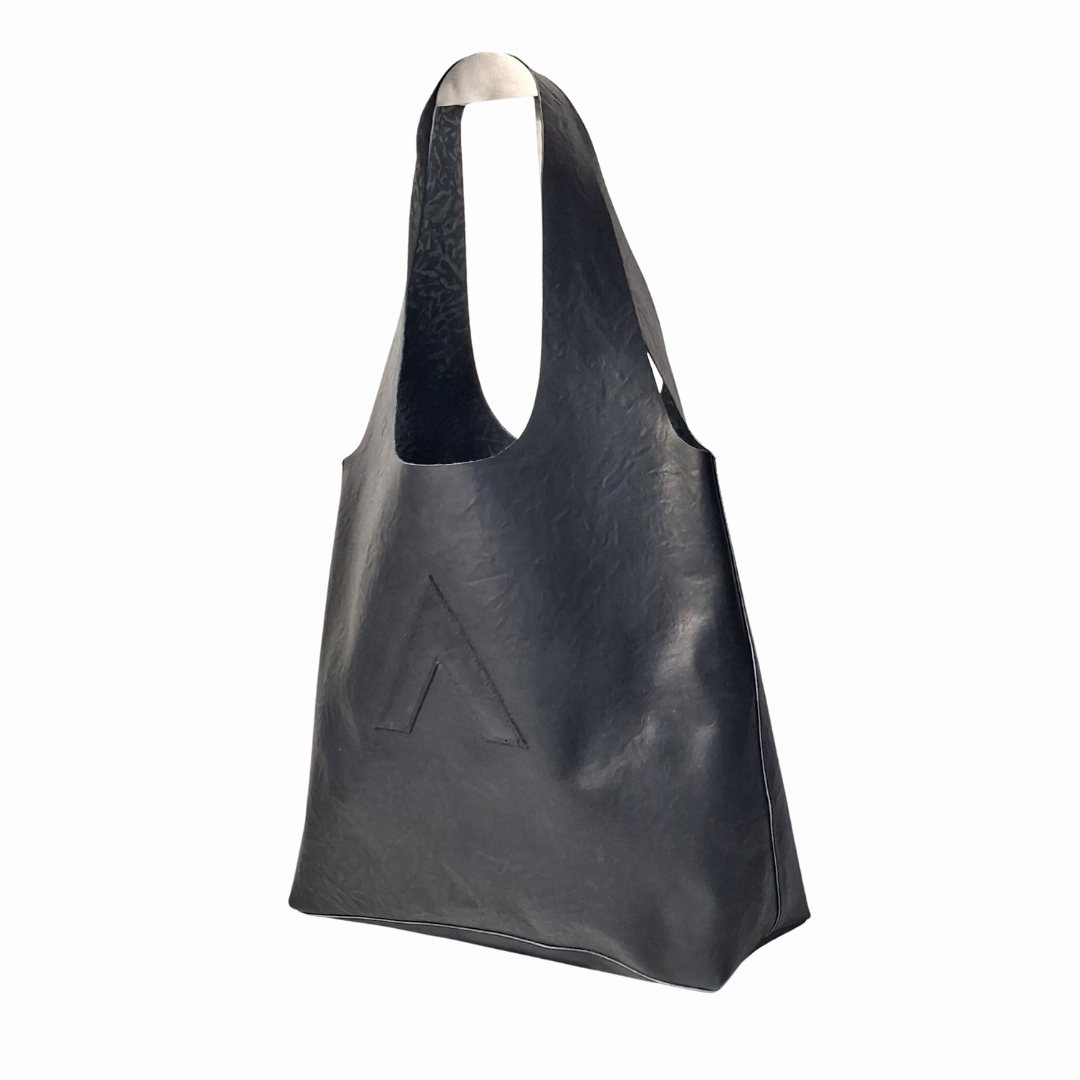 Arch Sack Genuine Leather Tote - Crumpled Black