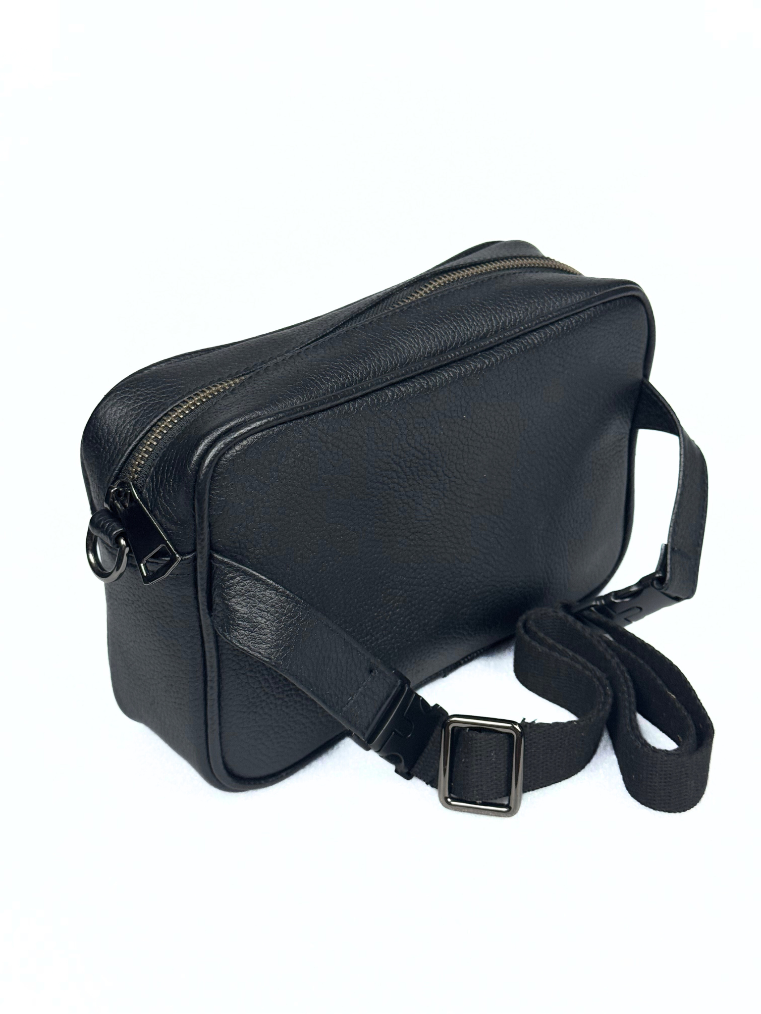 Attaché CNVRT Convertible 3-in-1 Genuine Leather Bag in Black