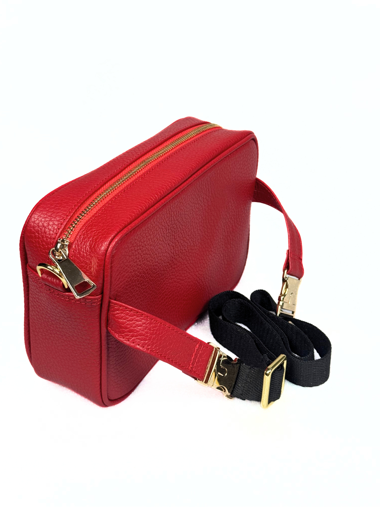 Attaché CNVRT Convertible 3-in-1 Genuine Leather Bag in Red