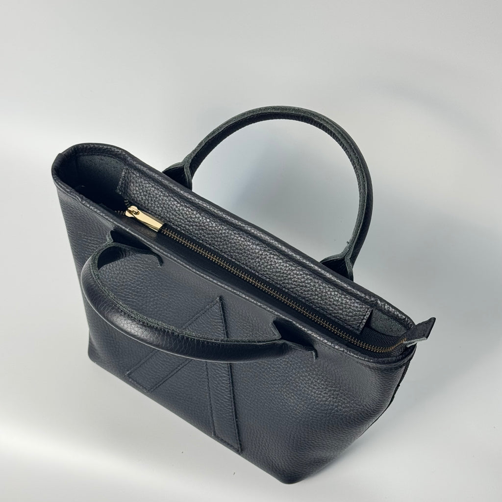 P-TOTE Full Grain Calf Leather (Petite Tote) in Black