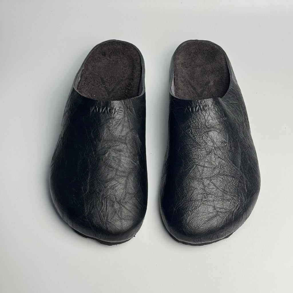 Mule Premium “Crumpled Black”