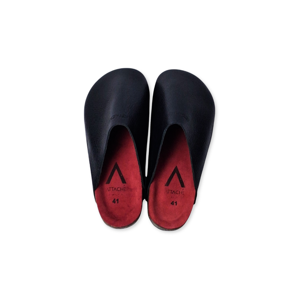 Mule V2 Black Grain Leather Red Footbed