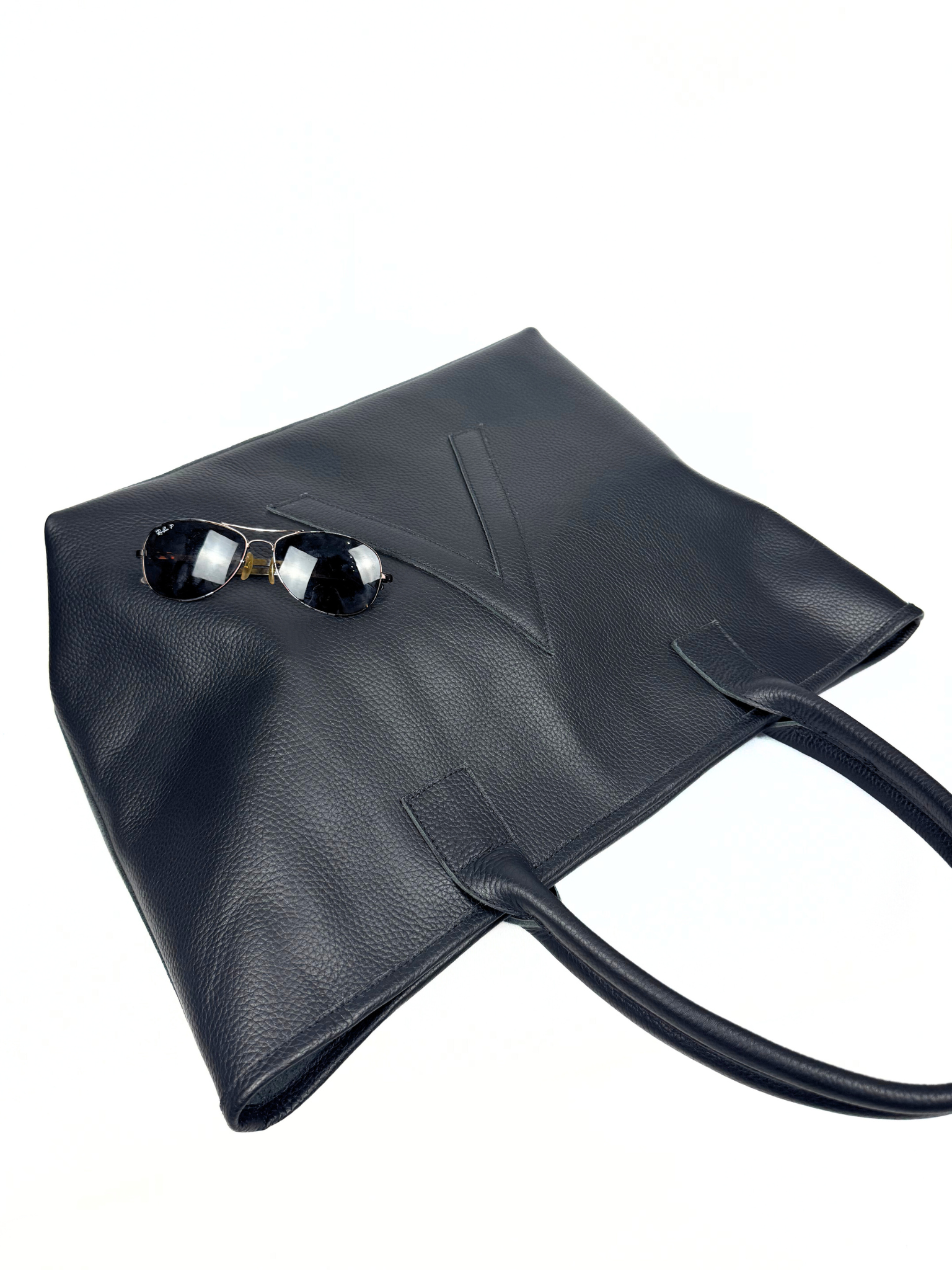 U-TOTE Full Grain Calf Leather Upsize Tote in Black