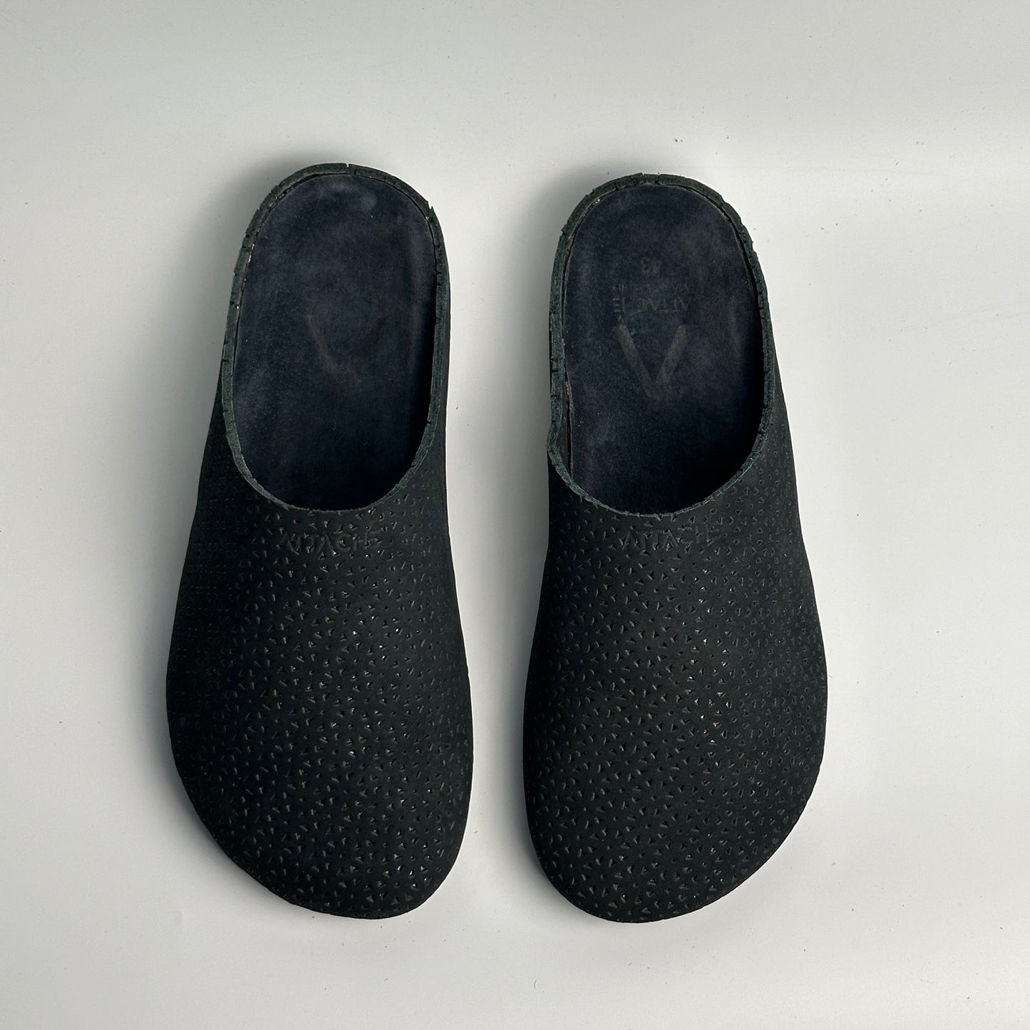 Mule Premium “Black Mesh Leather”