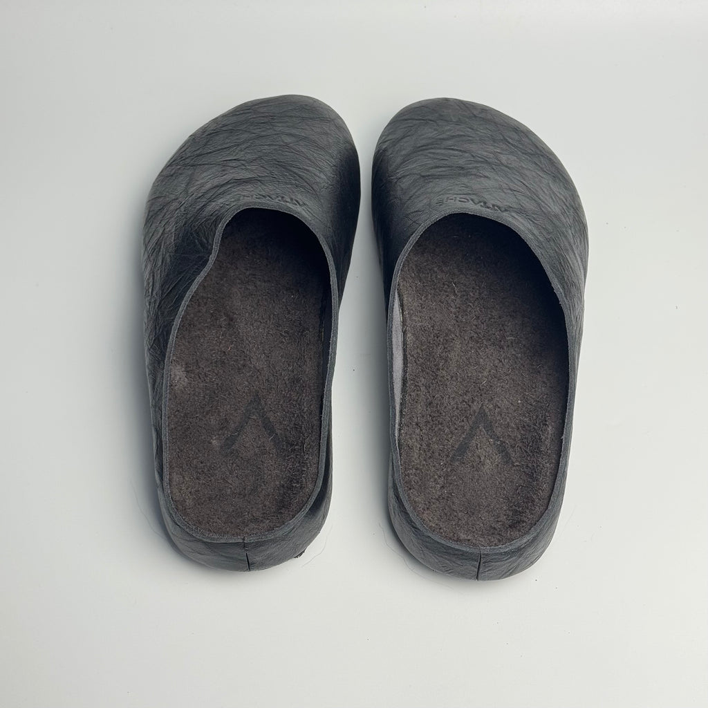 Mule Premium “Crumpled Black”