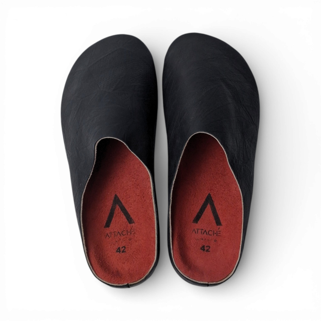 Mule Crumpled Black Red Leather