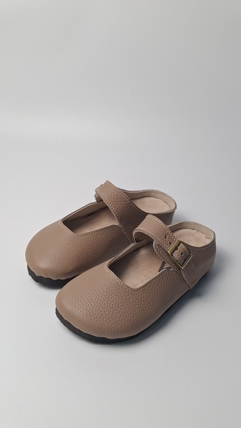 Merry Jane Clogs V1 Genuine Leather in Beige Full Grain