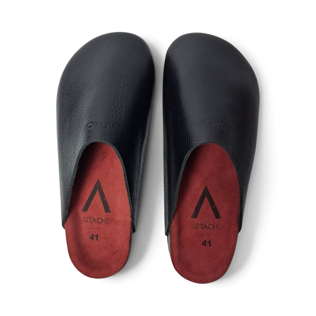 Mule V2 Black Grain Leather Red Footbed